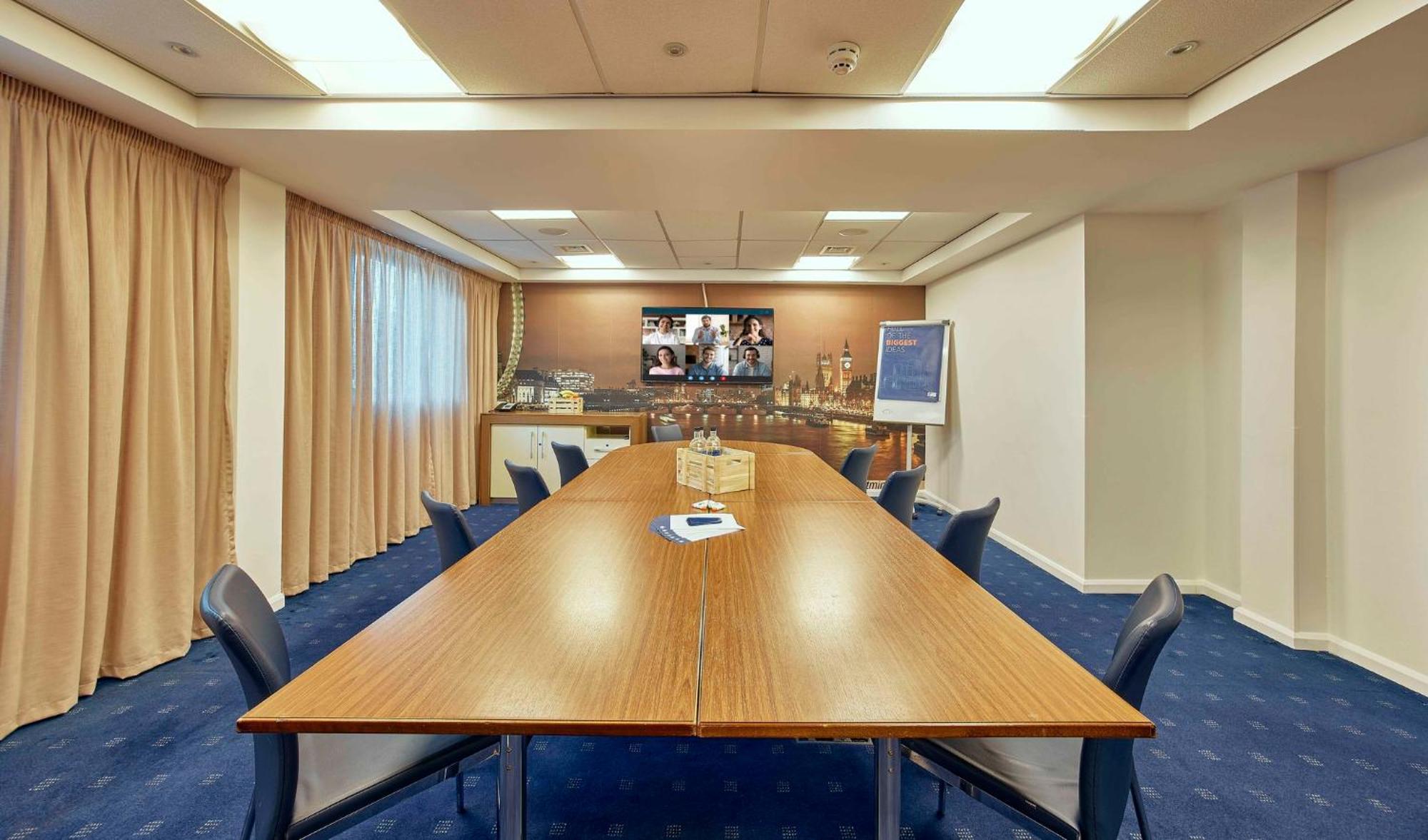 Express Stratford By Ihg